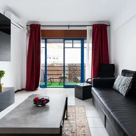 Om Free Caparica Beach House Ii Кошта-да-Капарика