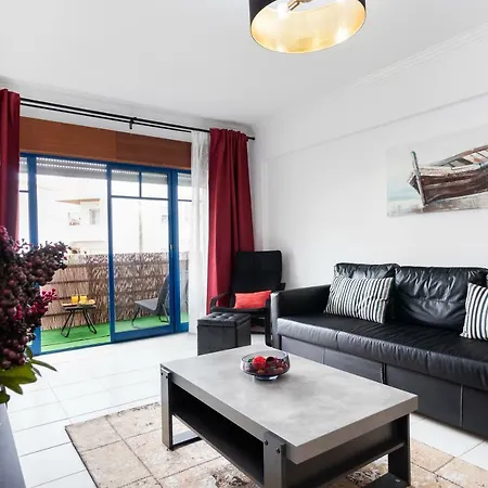 Om Free Caparica Beach House Ii Кошта-да-Капарика