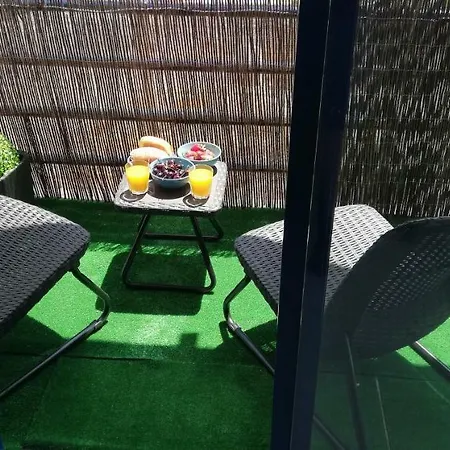 Om Free Caparica Beach House Ii * Кошта-да-Капарика