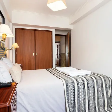 Om Free Caparica Beach House Ii Кошта-да-Капарика